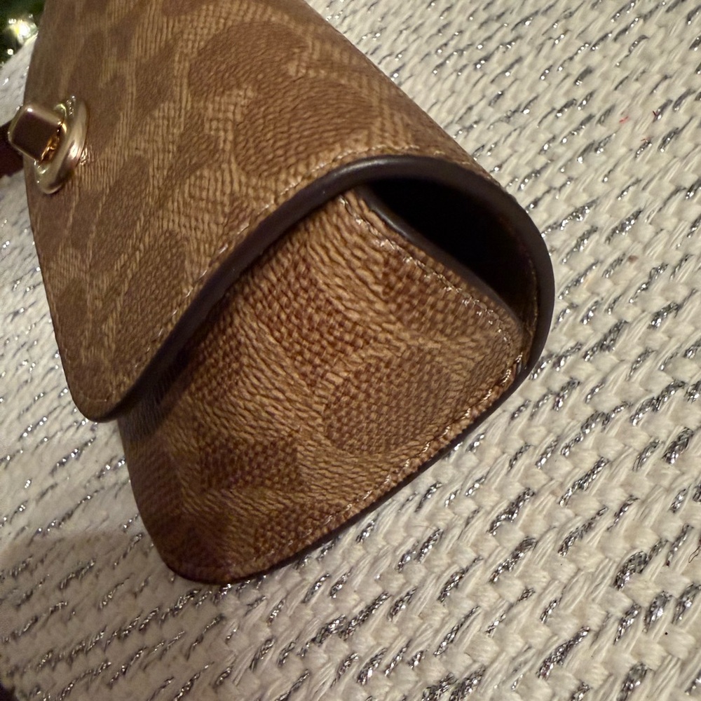 NWT! Coach glasses case with button closure and carry handle/clip. Authentic - Picture 5 of 15